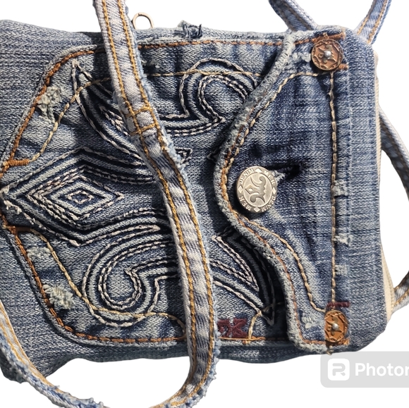 Handmade cross body purse made from mek denim jeans - Picture 5 of 6